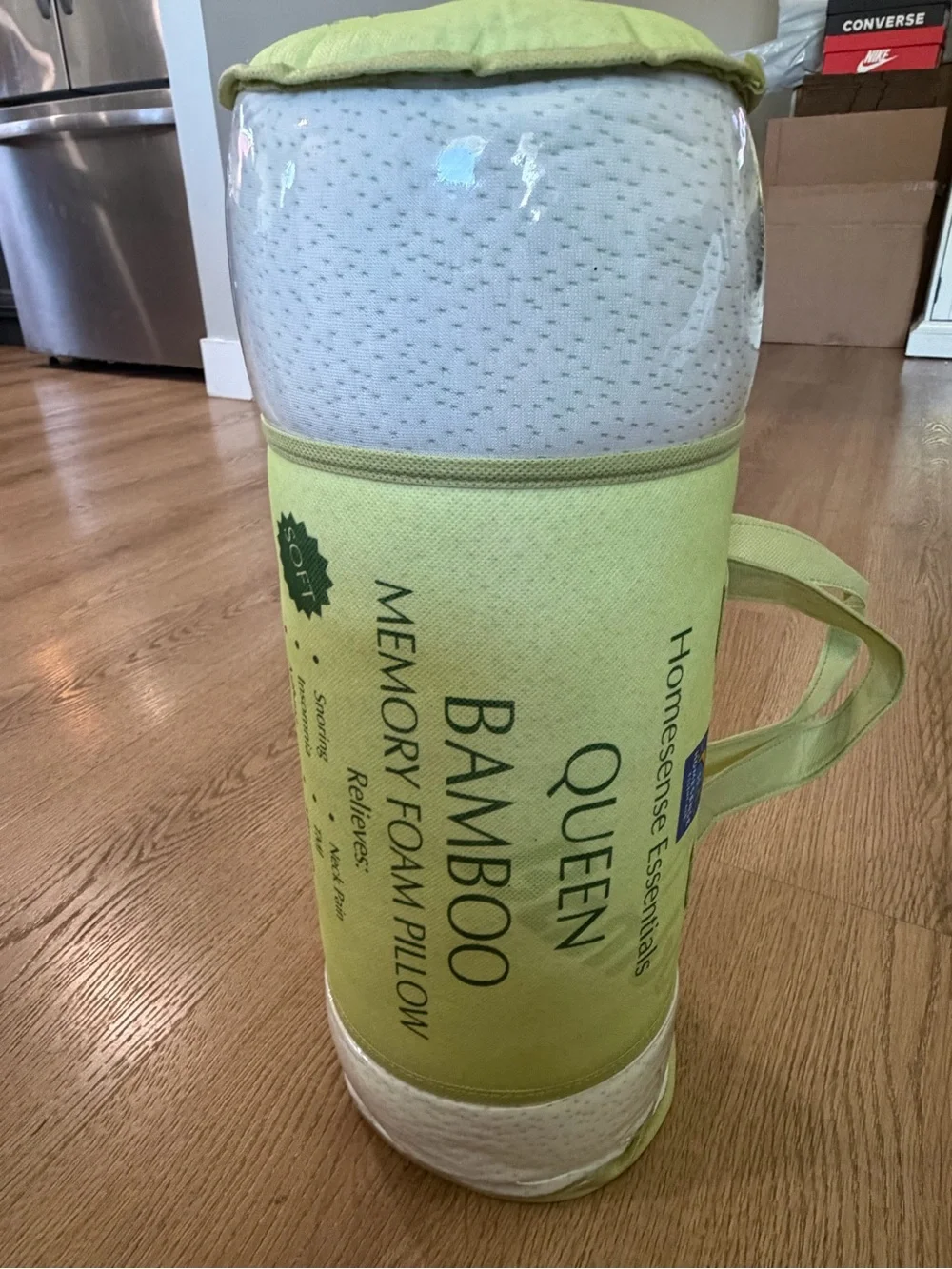 BAMBOO Memory Foam Pillow in Light Green - Queen